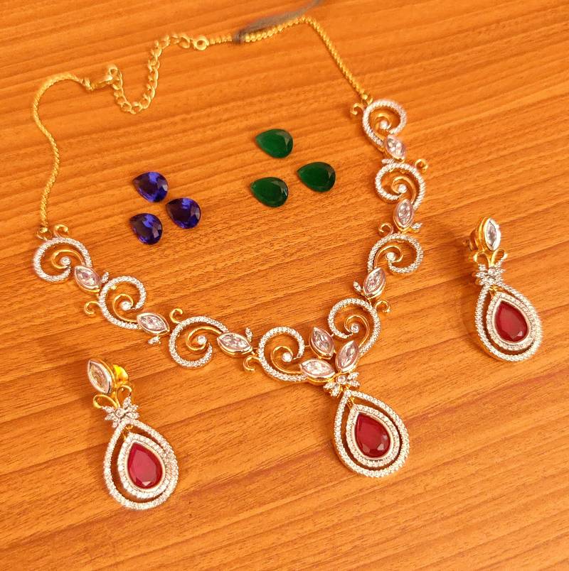 DIAMOND LOOK CHAGEABLE CZ COLOUR STONE NECKLACE SET