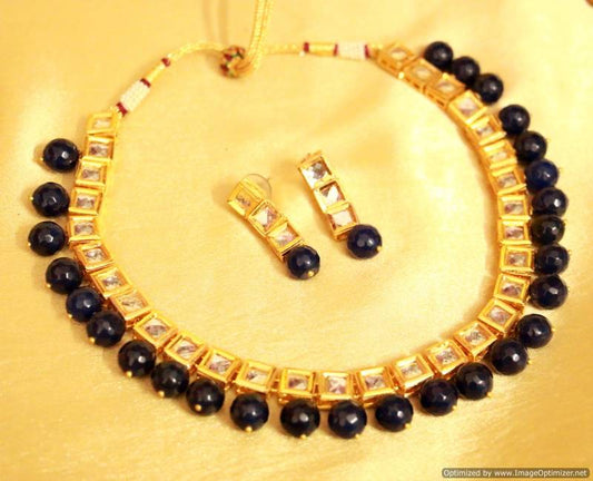 Black onyx single line kundan necklace set