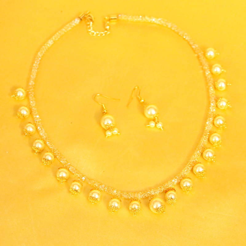 Pearl Gold Look Necklace Set