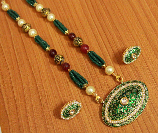 Green Kundan Meenakari Oval Shaped Pendant Set