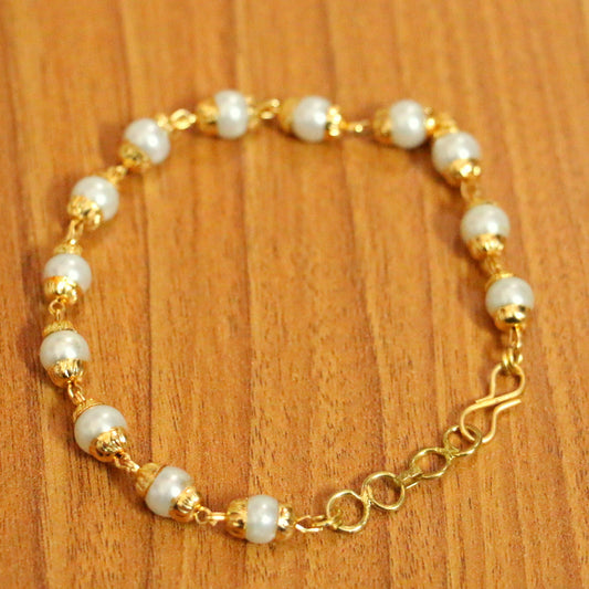 White Pearl Gold Plated Adjustable Bracelet
