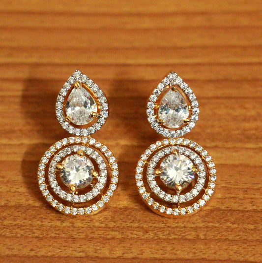 Solitaire Look Signity Studded Studs
