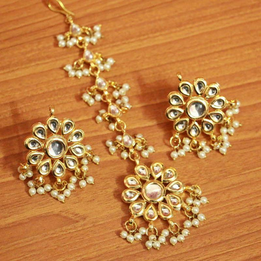 Pearl Kundan Meenakari Tikka With Earrings