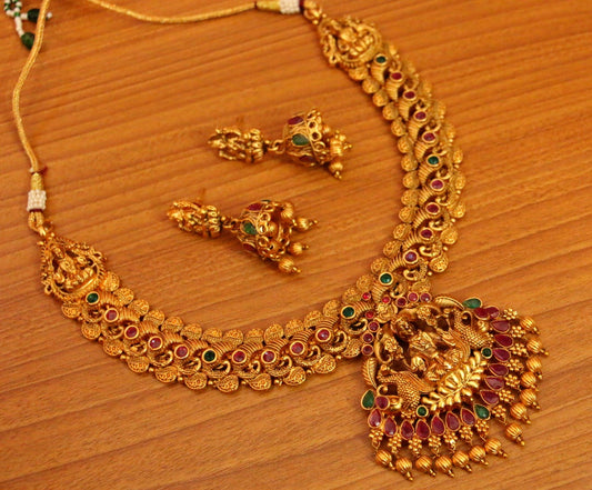 MULTICOLOUR STONE TEMPLE LOOK MATT GOLD NECKLACE SET