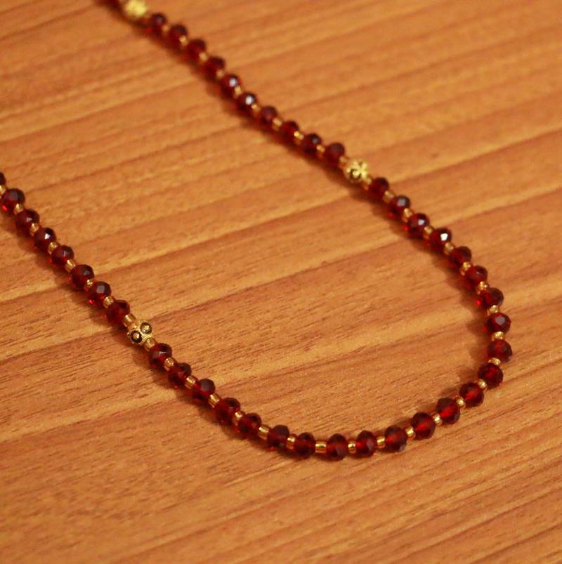 Red Crystal Bead & Gold bead Necklace